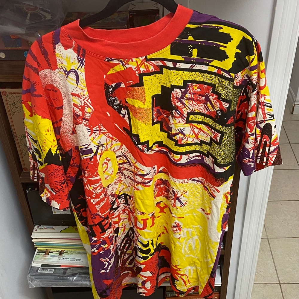 Vintage Body Glove Multicolor All Over Design Graphic Tee